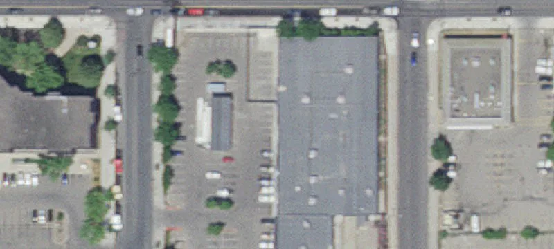 Retail Space in Highland Plaza
