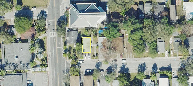 Coconut Grove Renovated Duplex Unit