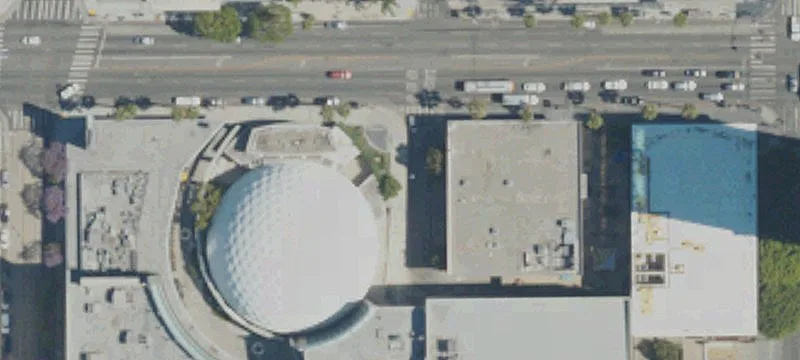 Hollywood Restaurant & Entertainment Space