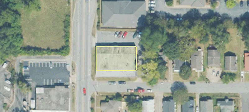 Commercial Property on 30th Avenue