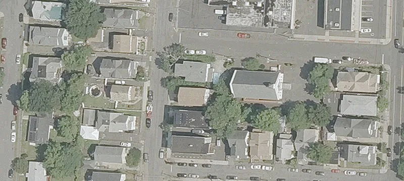 Spacious Tri-Level Half Duplex