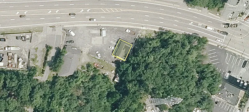 High-Traffic Commercial Property For Rent
