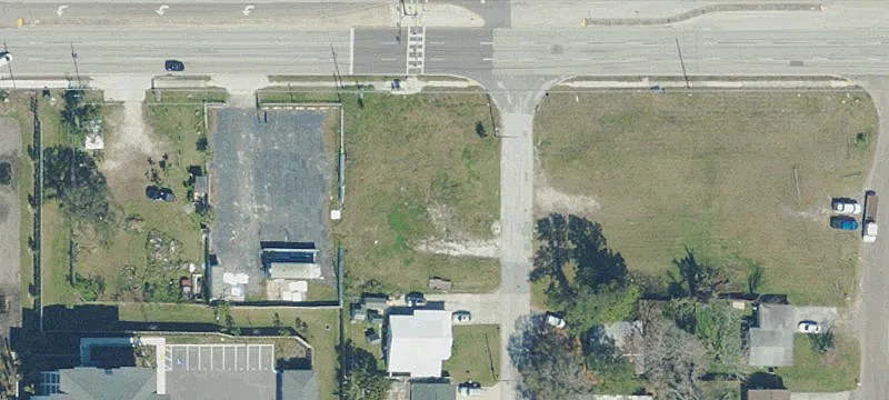 Corner Lot on Park Boulevard