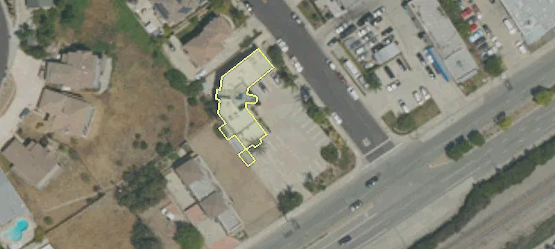 High-Visibility Commercial Lot on Valley
