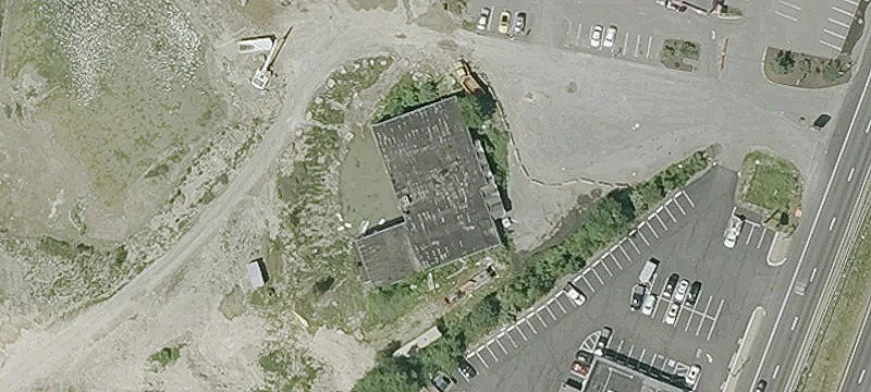 New Commercial Bays For Lease