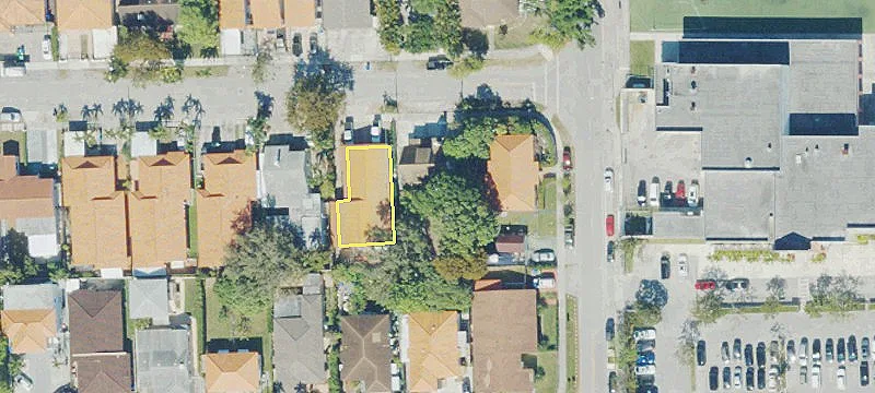 Stylish One-Bedroom Near Coral Way