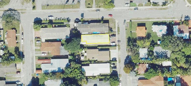 Spacious Unit in Prime Location