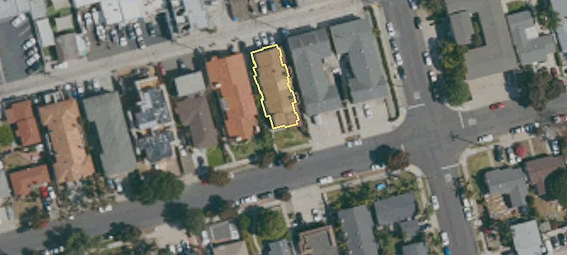 Four-Unit Property Near Beach