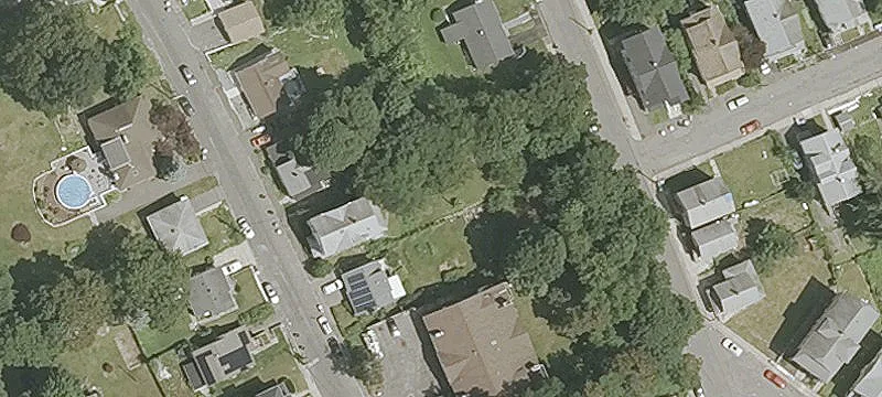 Spacious Apartment in Town Plot