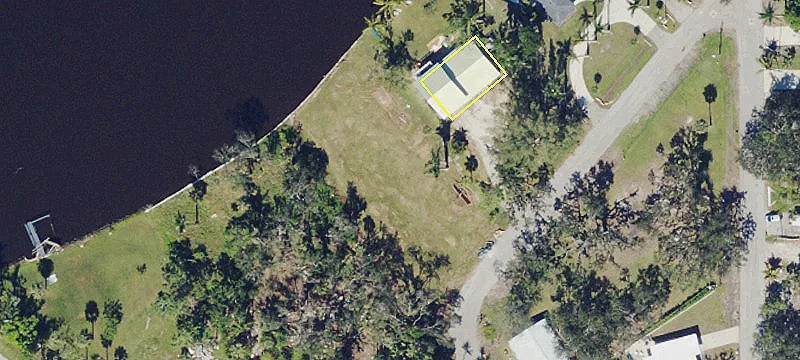 Waterfront Lot on Caloosahatchee River