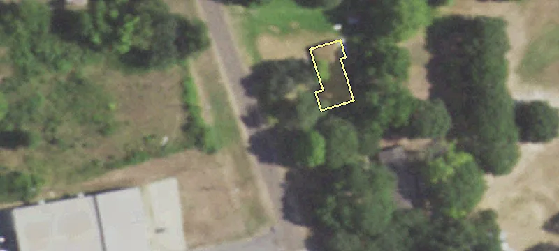 Mineola Acreage with City Convenience