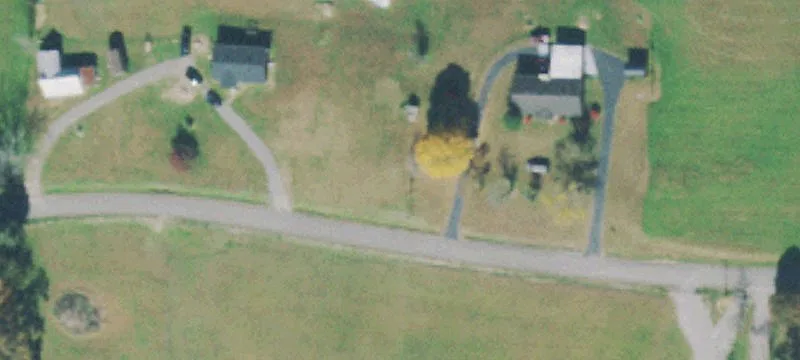 Unrestricted Land Near Center Hill