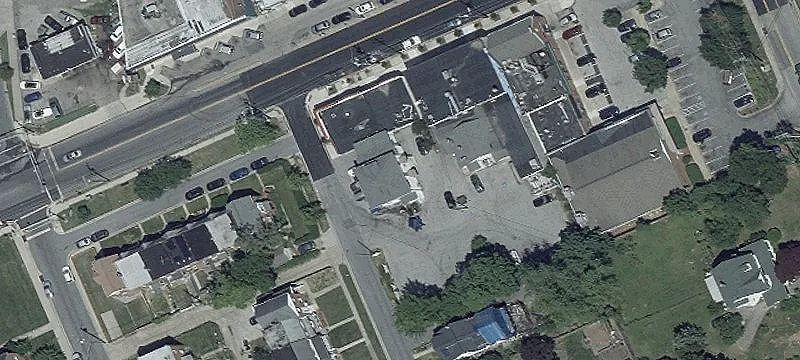 Vibrant Commercial Area with Flex Space