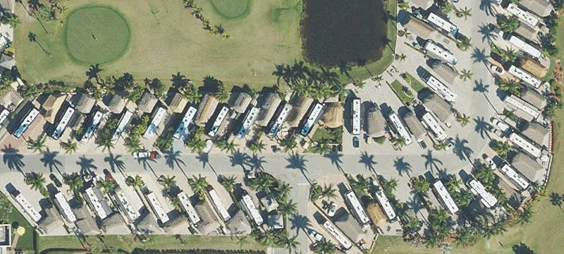 Waterfront & Golf-Front Tiki Lot