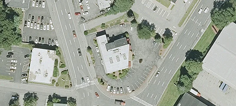 Versatile Commercial Space on Grove