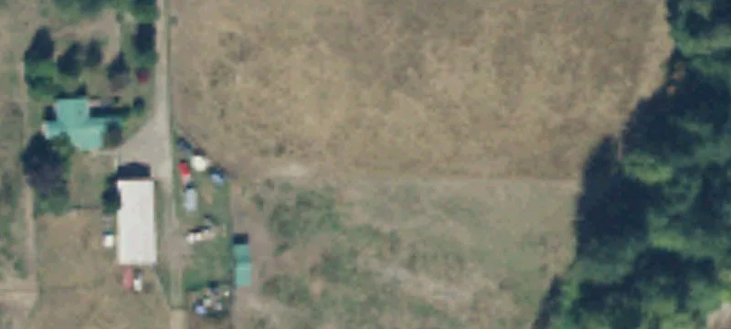 Cowlitz Riverfront Paradise with Acreage