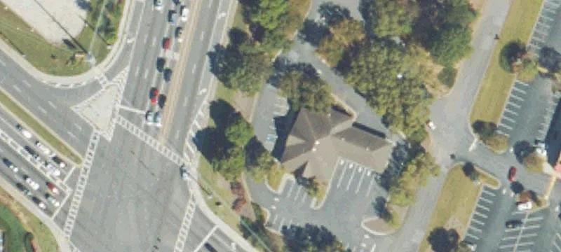 Modern Retail Center on State Bridge