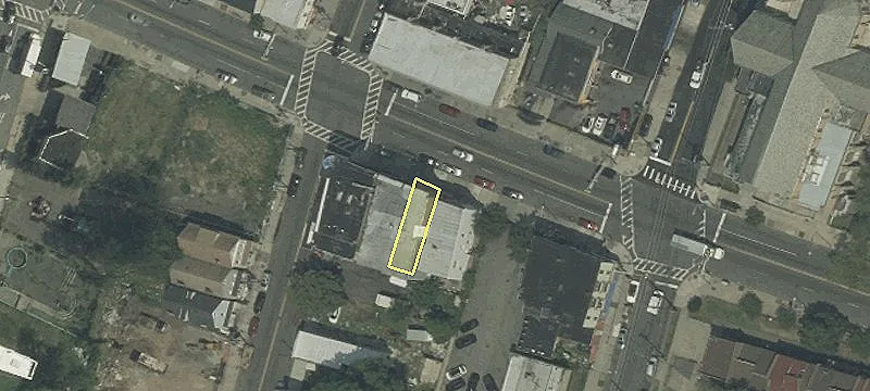 Mixed-Use Asset with Income Potential