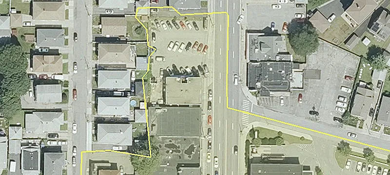 Versatile Retail Space on Newport
