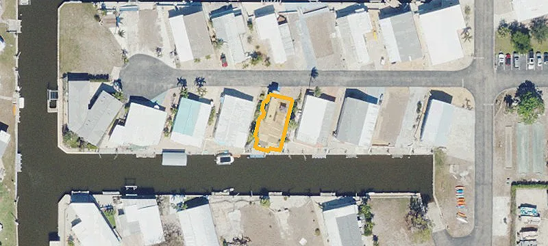 Bonita Springs Vacant Canal Lot