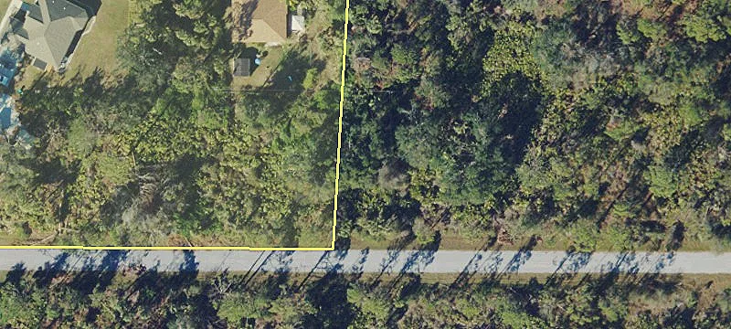 Vacant Lot in Quiet Neighborhood