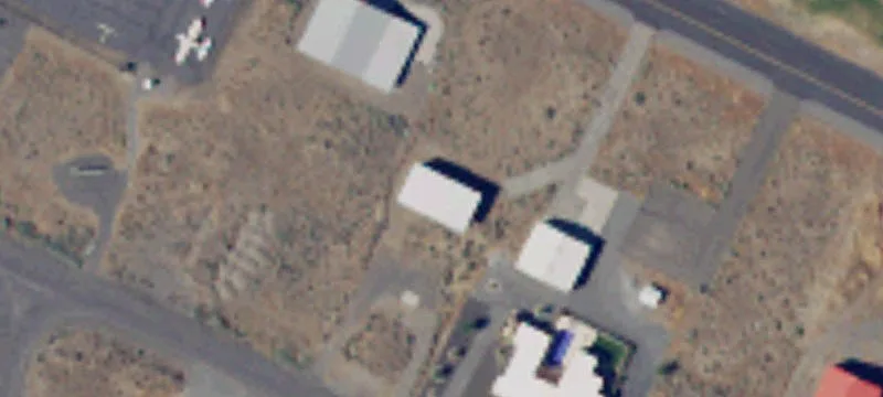 Airplane Lot with Taxiway Access