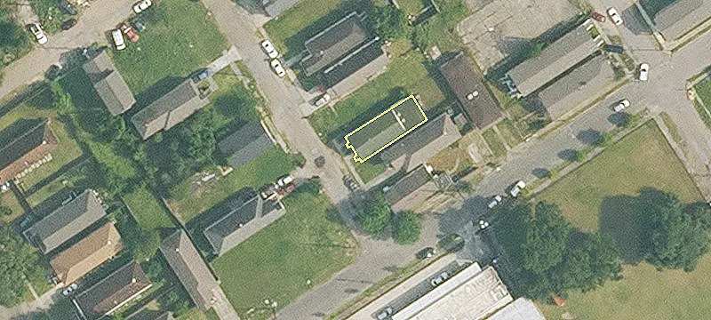 Uptown Duplex with Fenced Yard