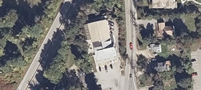 Commercial Land in High-Traffic Location