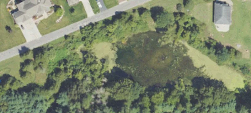 Lake Columbia Access Lot