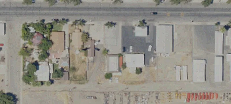 Commercial Building in Dos Palos