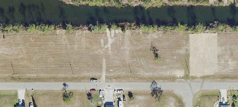 Waterfront Lot in Cape Coral