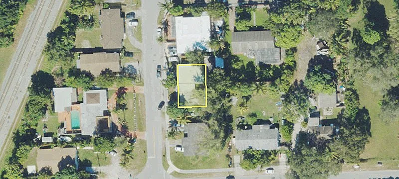 Modern Duplex with Income Potential