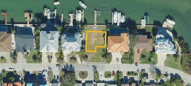 Waterfront Lot in Belleair