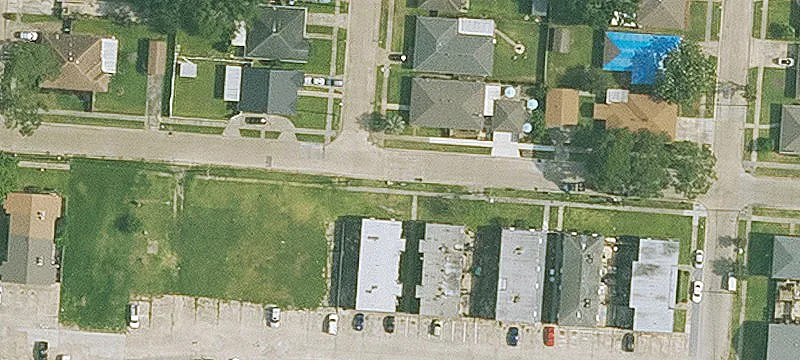 Kenner Four-Unit Townhouse Building