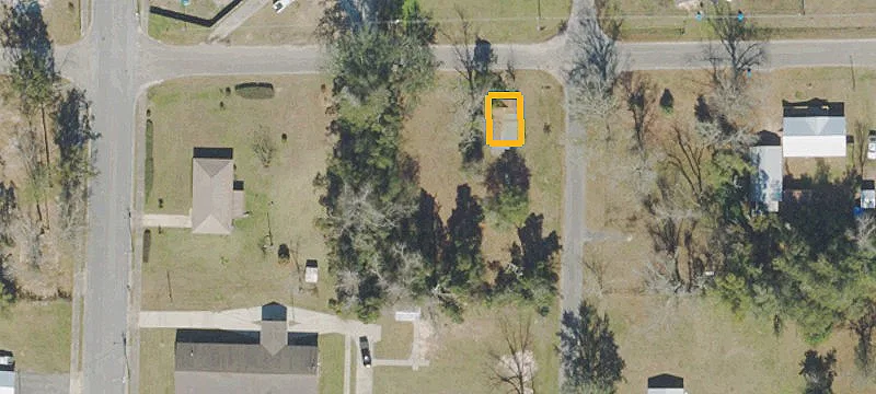 Residential Lot in Wewahitchka, FL