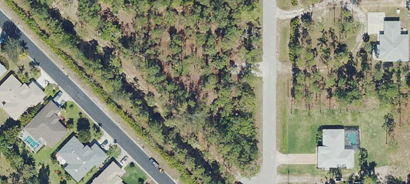 Residential Lot Near Bonita Beach