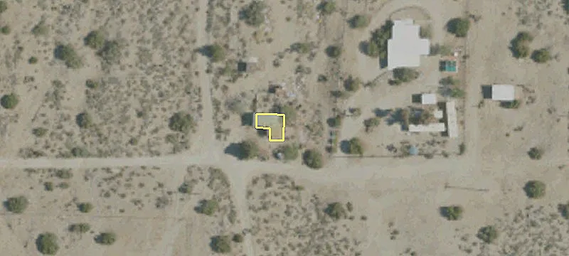 Land with Cabin in Llano