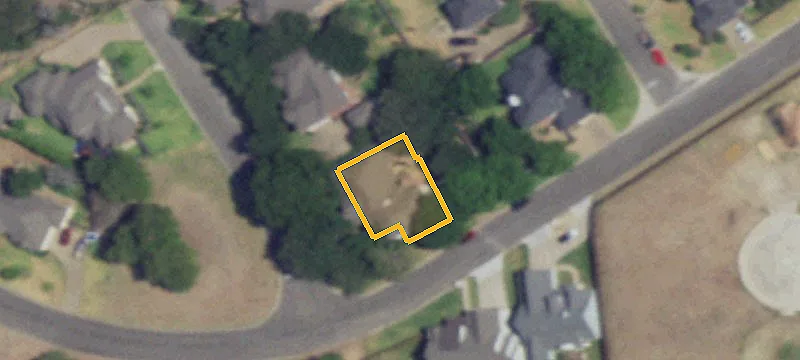 Residential Corner Lot in Woodway