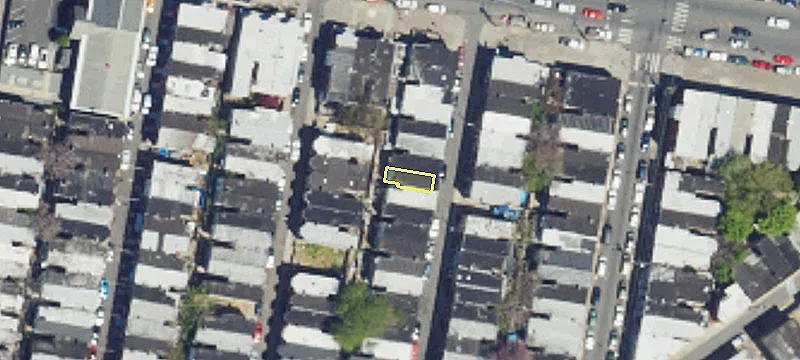 Kensington Duplex Near Transportation