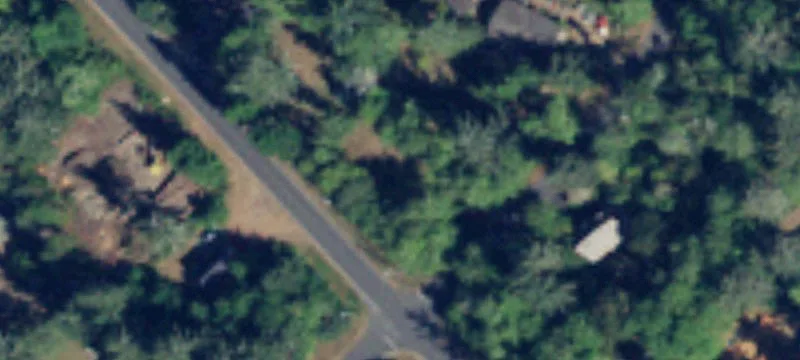 Oversized Lot Near the Bay