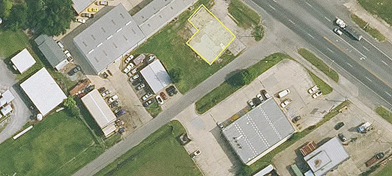Duplex Near Airline Highway