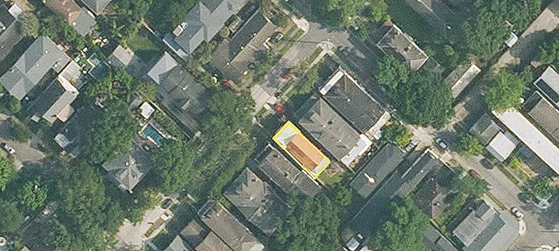 Renovated Duplex Near Maple Street