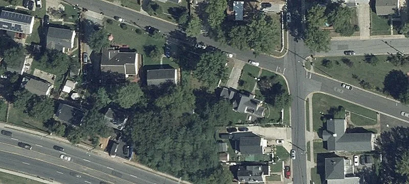 Residential Lot Near Transportation Hub
