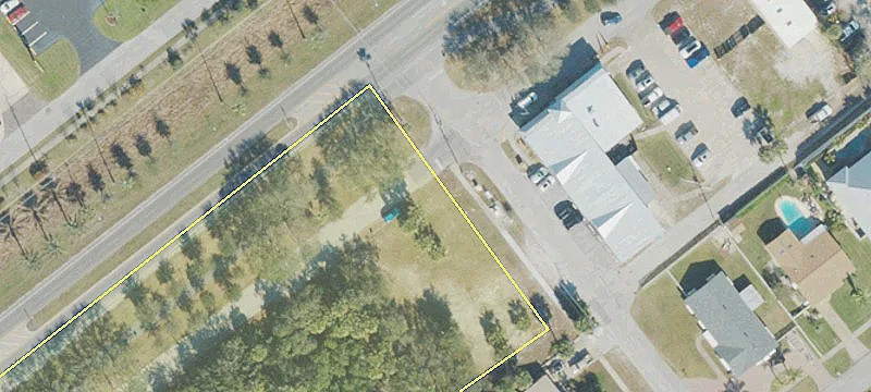 Commercial-Residential Corner Lot in New Smyrna