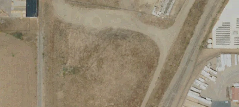 Santa Maria Land with Rail