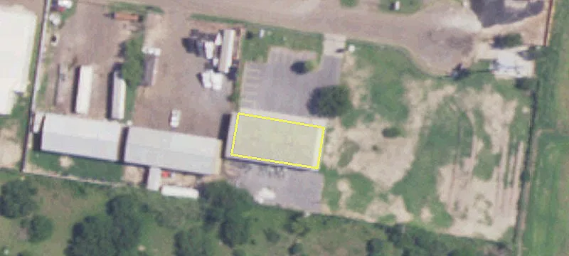 Commercial Lot in Growing Area