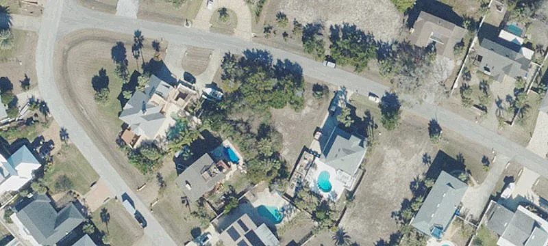 Residential Lot in Porpoise Point