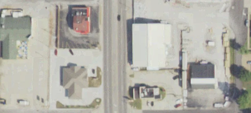 Versatile Commercial Building in Herrin