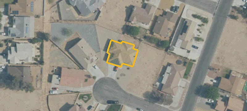 Residential Lot in Helendale