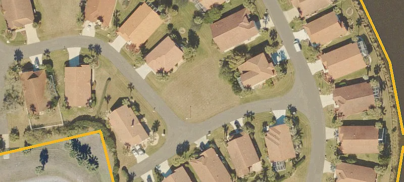 Corner Lot in Lakeside Community
